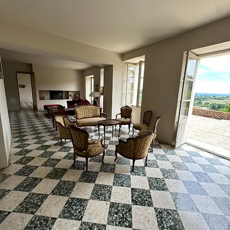 Les Trois Terrasses 3*